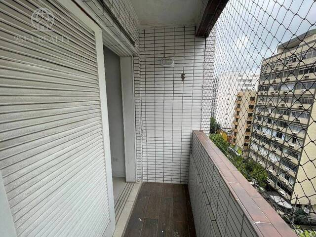 #512 - Apartamento para Locação em Santos - SP