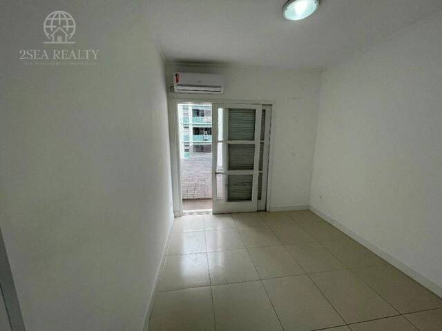 #512 - Apartamento para Locação em Santos - SP