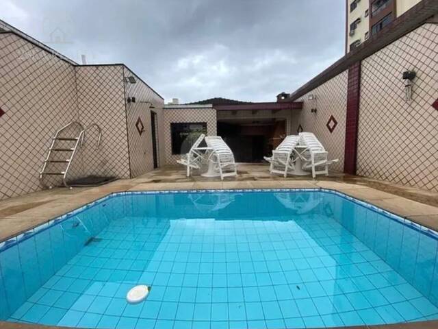 #518 - Casa para Venda em Santos - SP