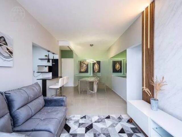 #560 - Apartamento para Locação em Santos - SP