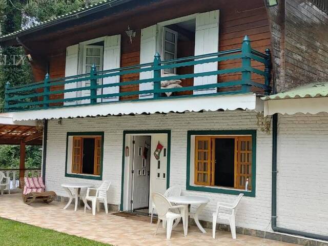 #561 - Casa para Venda em Campos do Jordão - SP