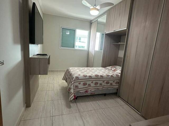 #575 - Apartamento para Venda em Praia Grande - SP