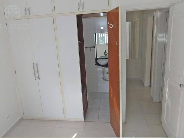 Apartamento para Venda em Santos - 5