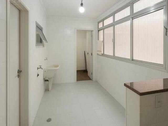 Apartamento para Venda em Santos - 2