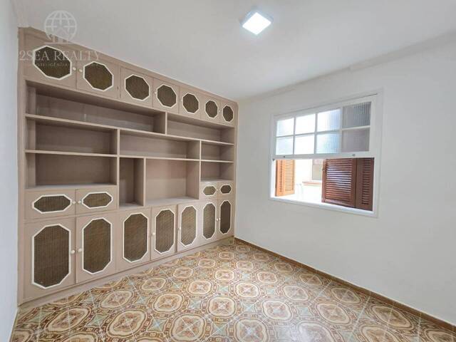 #611 - Apartamento para Locação em Santos - SP