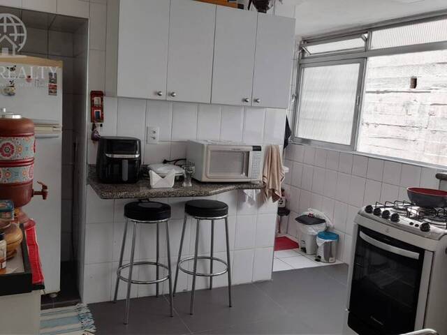 #640 - Apartamento para Venda em São Vicente - SP