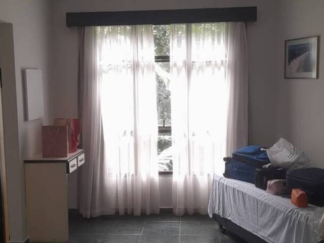 #643 - Kitnet para Venda em São Vicente - SP