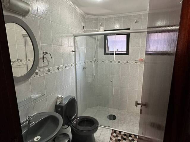 #652 - Apartamento para Venda em Praia Grande - SP