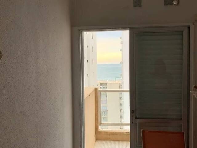 #656 - Apartamento para Venda em Guarujá - SP