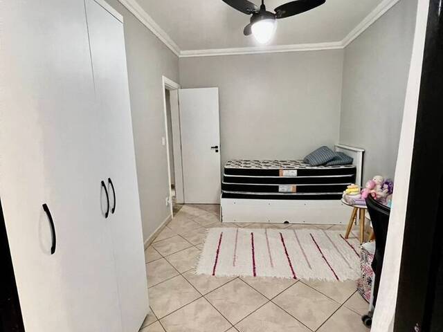 #661 - Apartamento para Venda em Praia Grande - SP