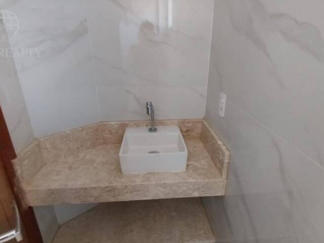 #670 - Casa para Venda em Santos - SP