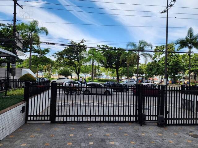 #674 - Apartamento para Venda em Santos - SP