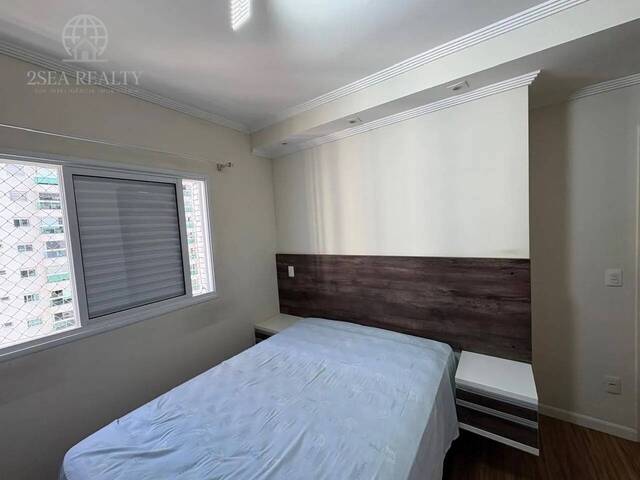 Apartamento para Venda em Santos - 4