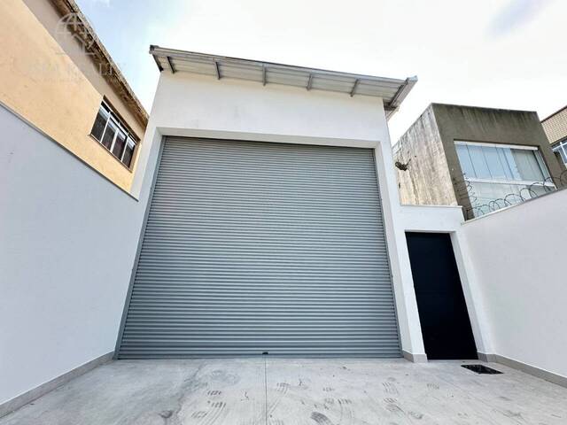 #684 - Galpão para Venda em Santos - SP