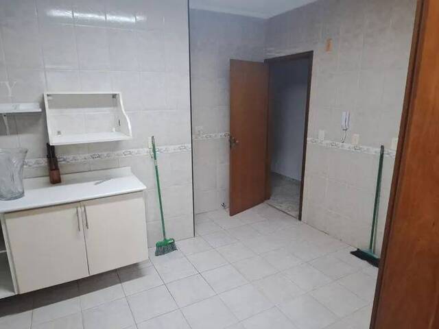 #688 - Apartamento para Venda em Santos - SP