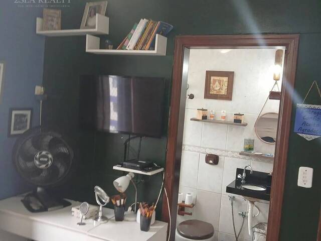 #694 - Apartamento para Venda em Praia Grande - SP