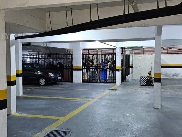 #698 - Apartamento para Venda em Praia Grande - SP