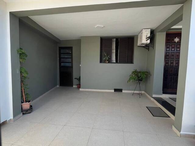 #709 - Casa para Venda em São Vicente - SP