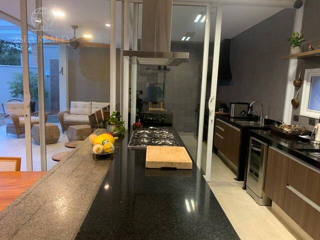 #712 - Casa em condomínio para Venda em  - 