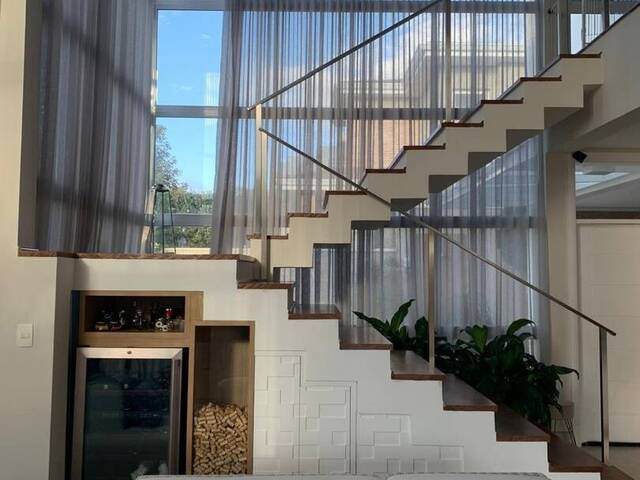 #712 - Casa em condomínio para Venda em  - 