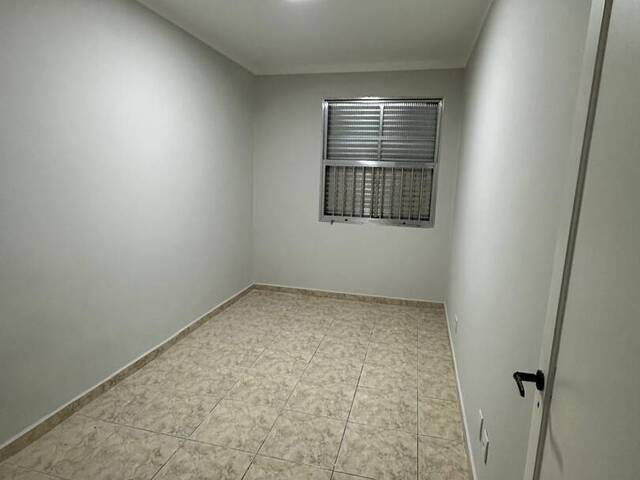 #721 - Apartamento para Venda em Santos - SP