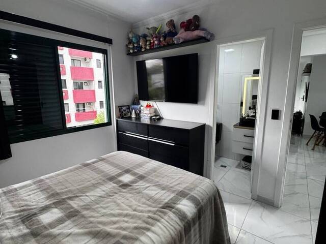 #736 - Apartamento para Venda em Santos - SP