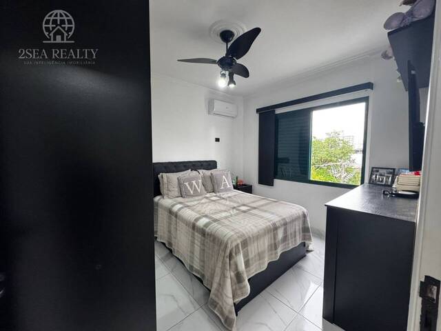 #736 - Apartamento para Venda em Santos - SP