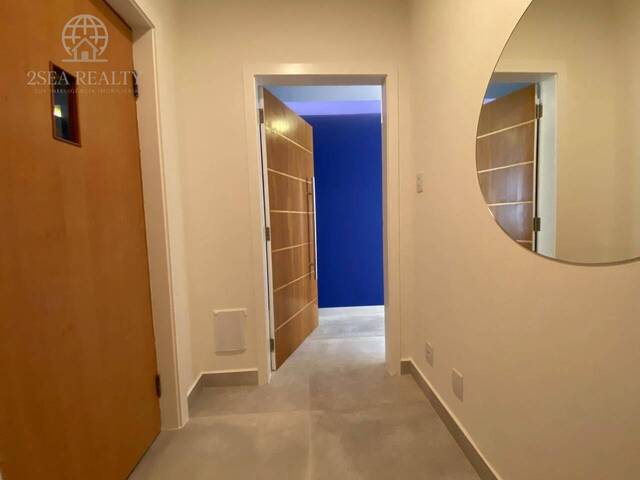 #739 - Apartamento para Venda em Santos - SP