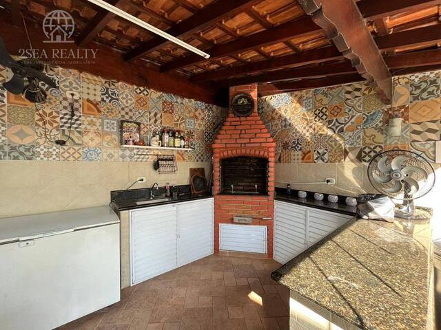 #741 - Casa para Venda em Santos - SP