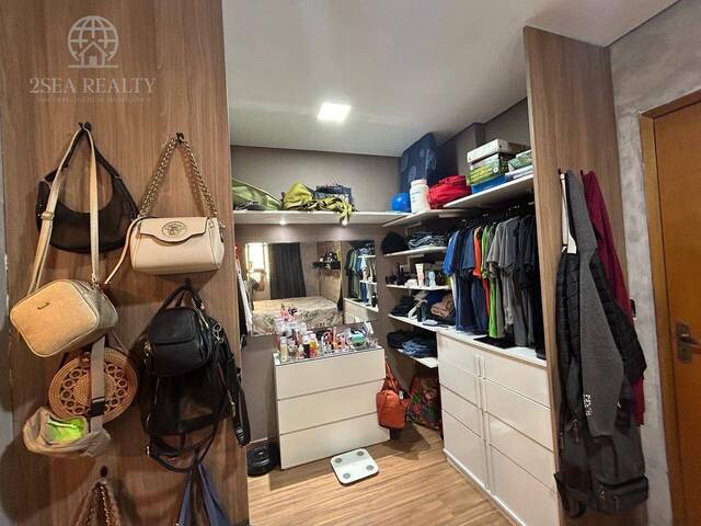 #747 - Apartamento para Venda em Praia Grande - SP