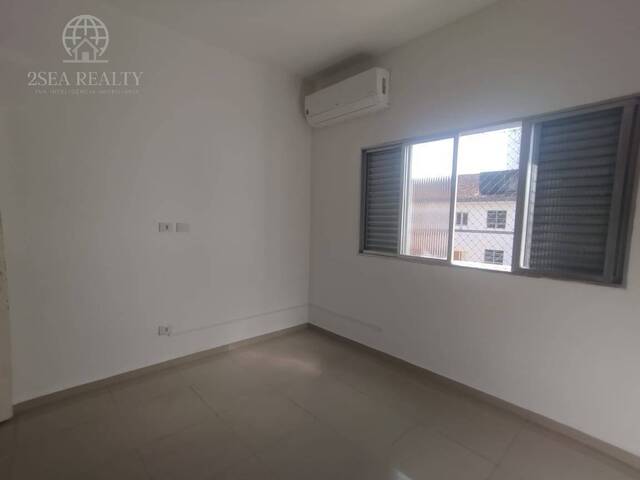 #751 - Apartamento para Venda em São Vicente - SP